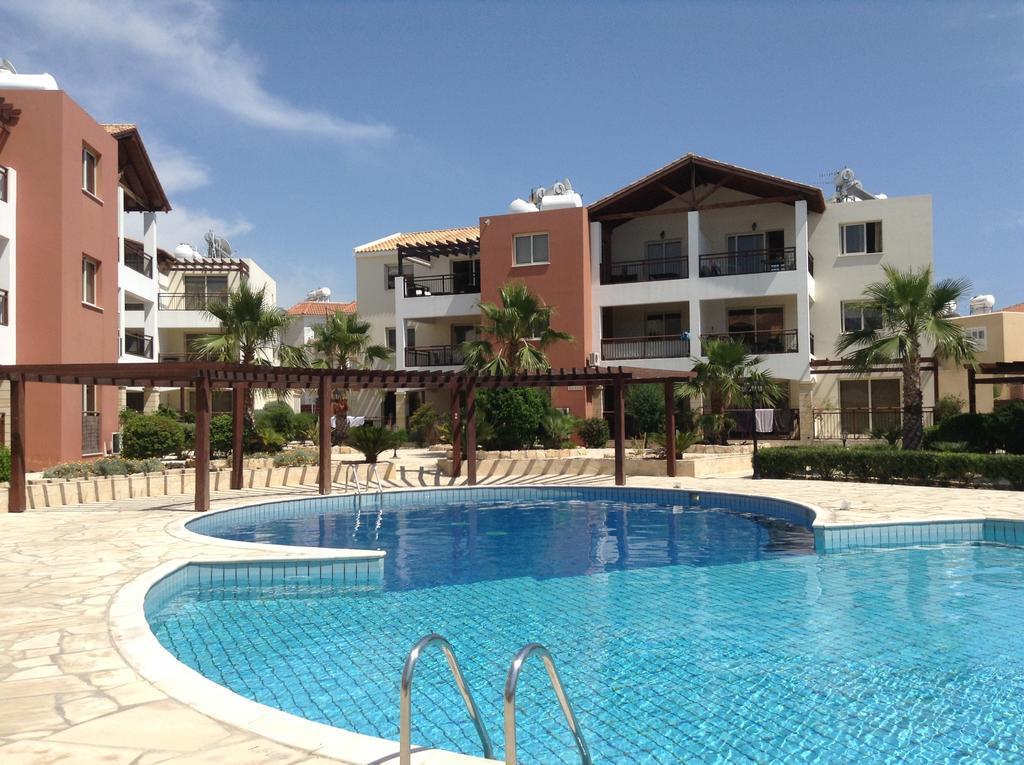Adriana Holiday Resort 파포스 외부 사진