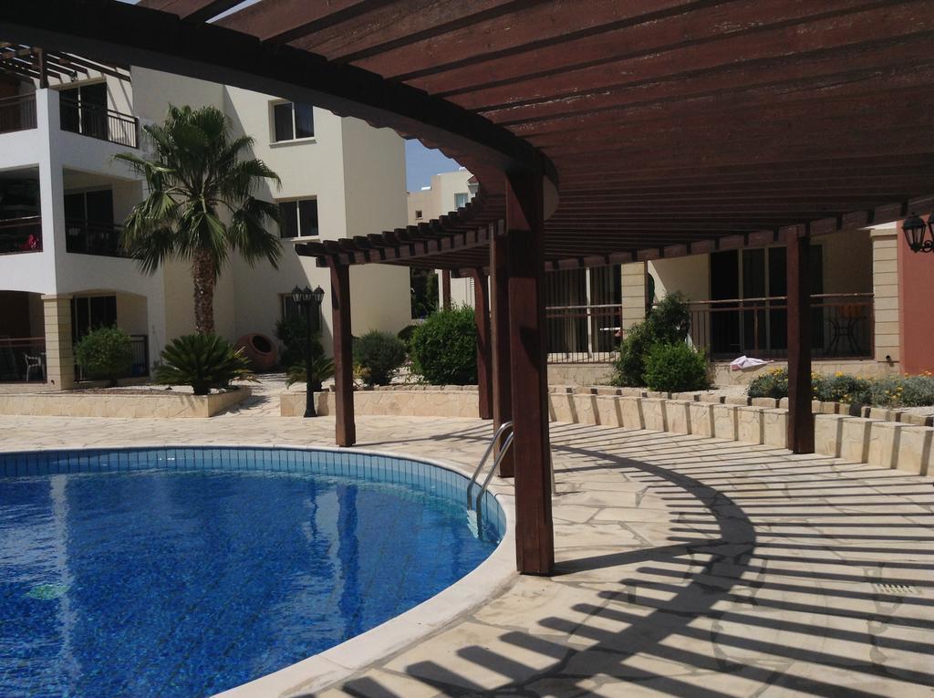 Adriana Holiday Resort 파포스 외부 사진