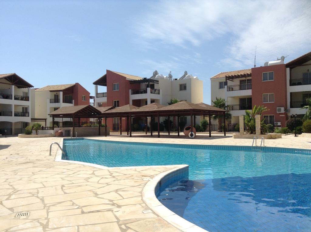 Adriana Holiday Resort 파포스 외부 사진