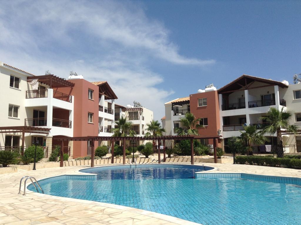 Adriana Holiday Resort 파포스 외부 사진