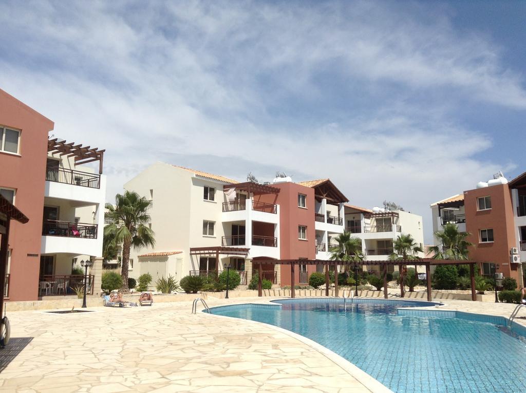 Adriana Holiday Resort 파포스 외부 사진
